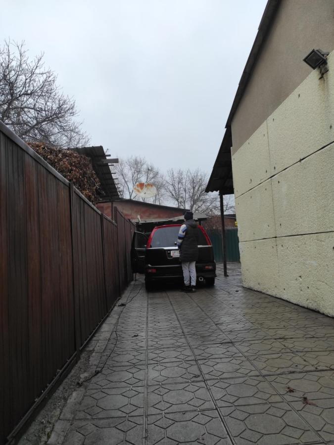 Garden Hotel And Hostel Biszkek Zewnętrze zdjęcie