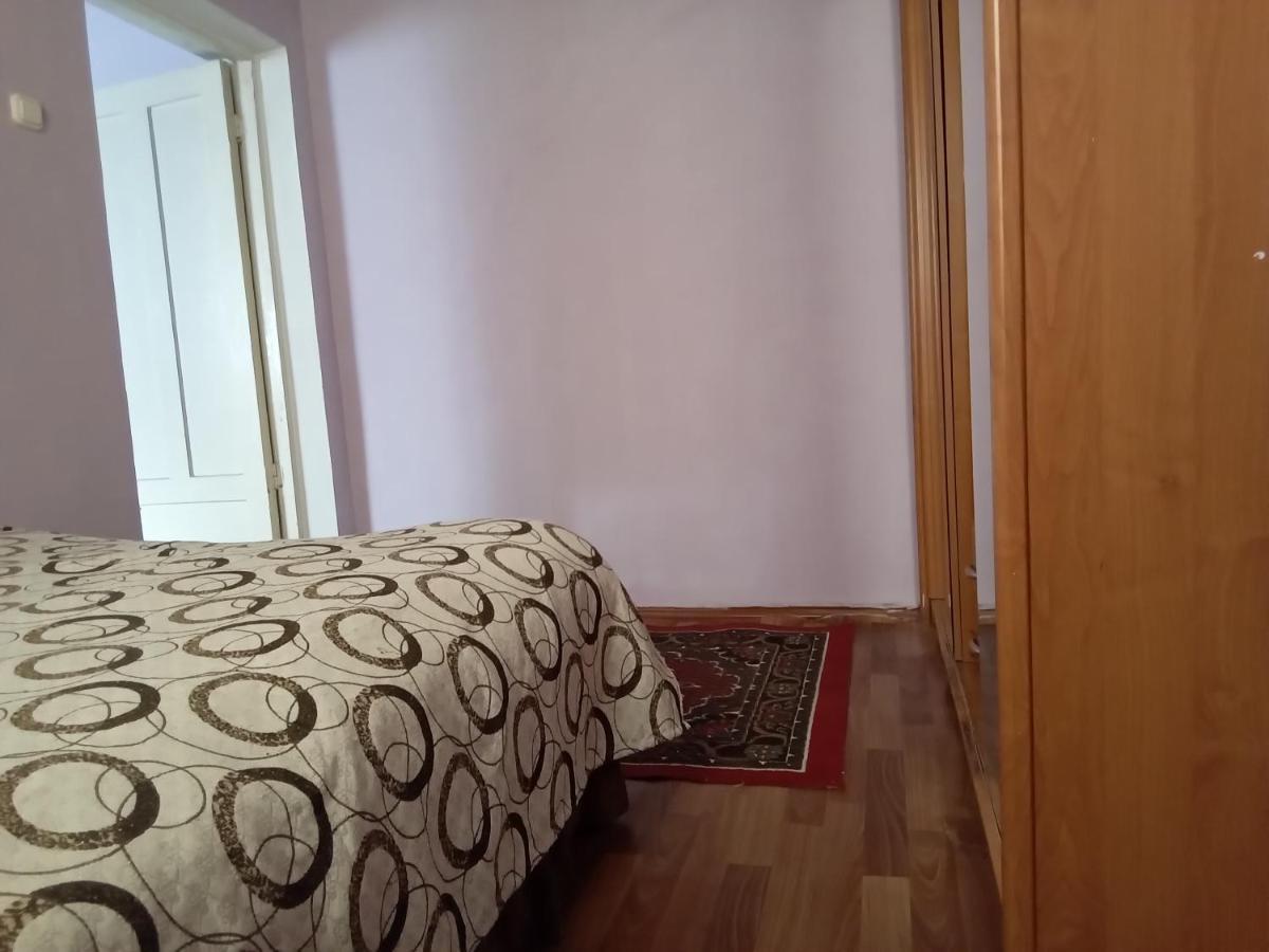Garden Hotel And Hostel Biszkek Zewnętrze zdjęcie